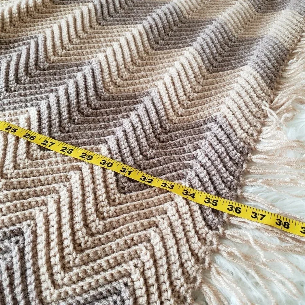Handmade Crochet Afghan/Blanket‎ Baby Blanket Pink Moth Chevron